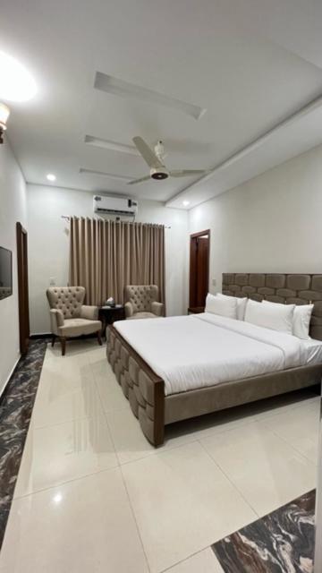 Bed and Breakfast Grand Royal Islamabad Zewnętrze zdjęcie