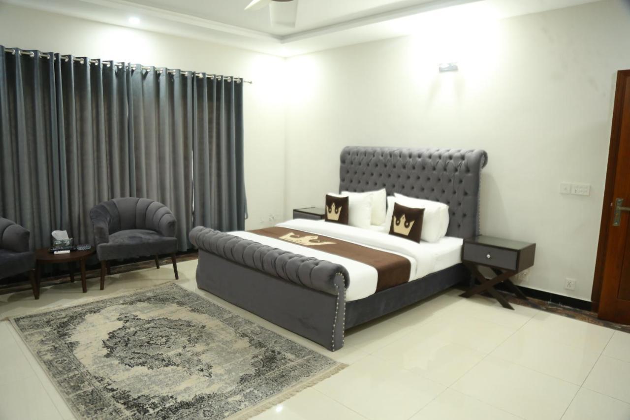 Bed and Breakfast Grand Royal Islamabad Zewnętrze zdjęcie