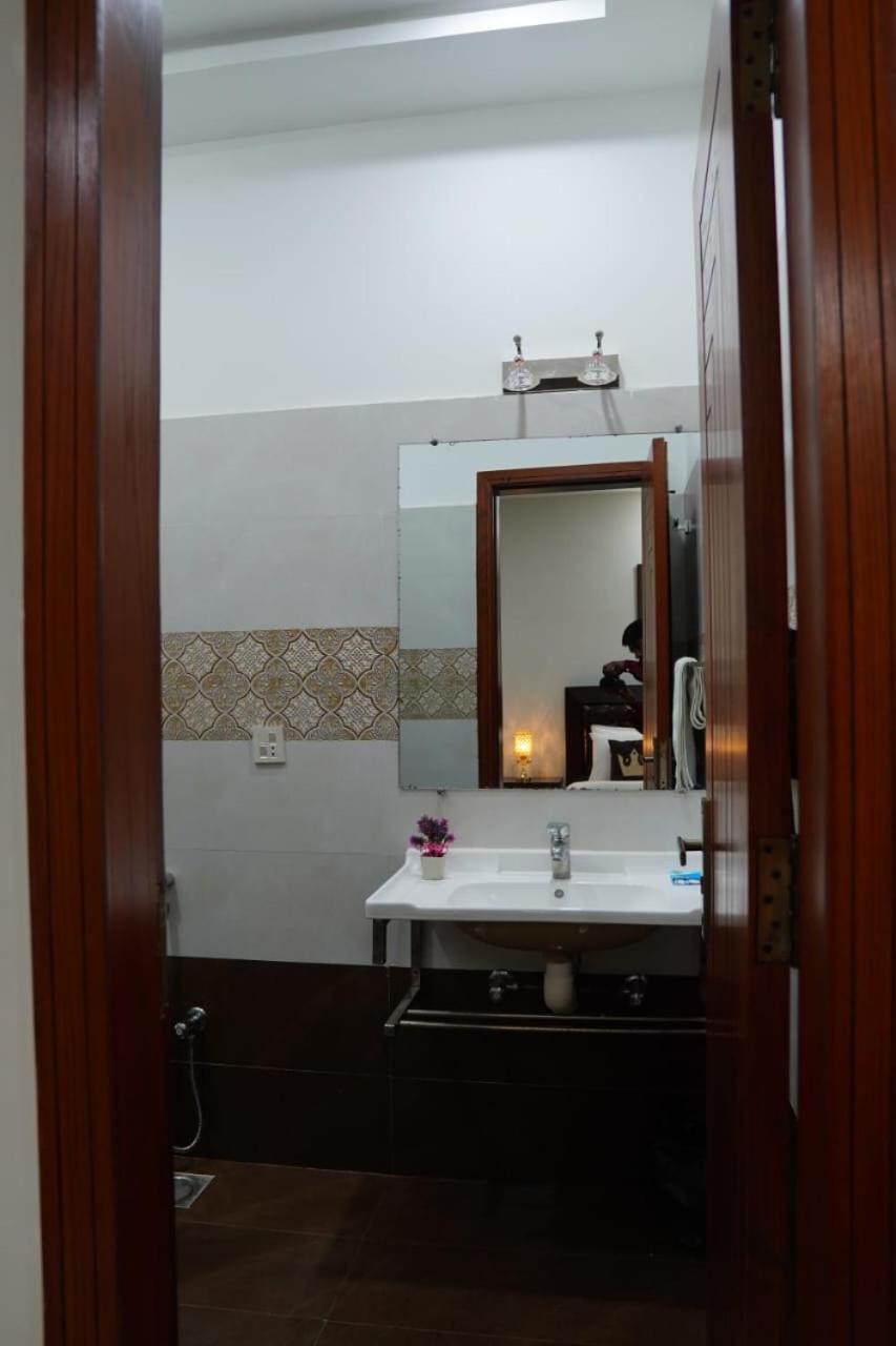 Bed and Breakfast Grand Royal Islamabad Zewnętrze zdjęcie